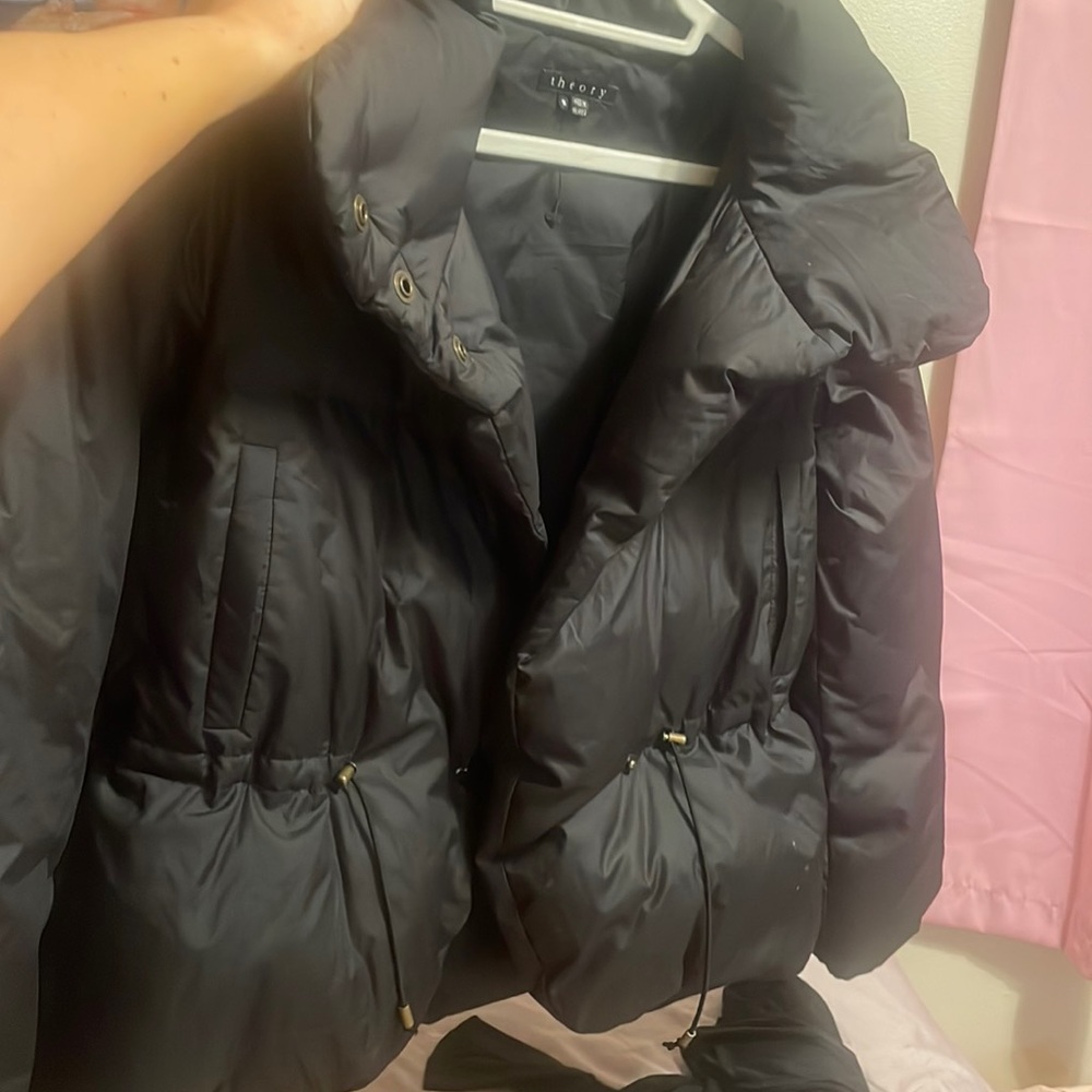 Theory winter jacket. Black. Puffer